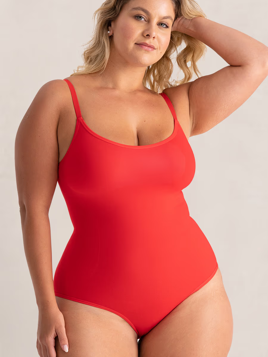 Shaperwear Essentials All Day Every Day Scoop Neck Bodysuit